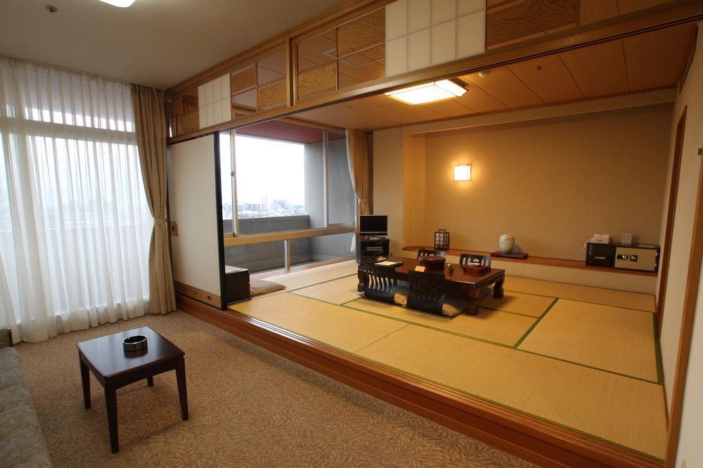 Dogo Hotel Mielparque Matsuyama Matsuyama  Bagian luar foto