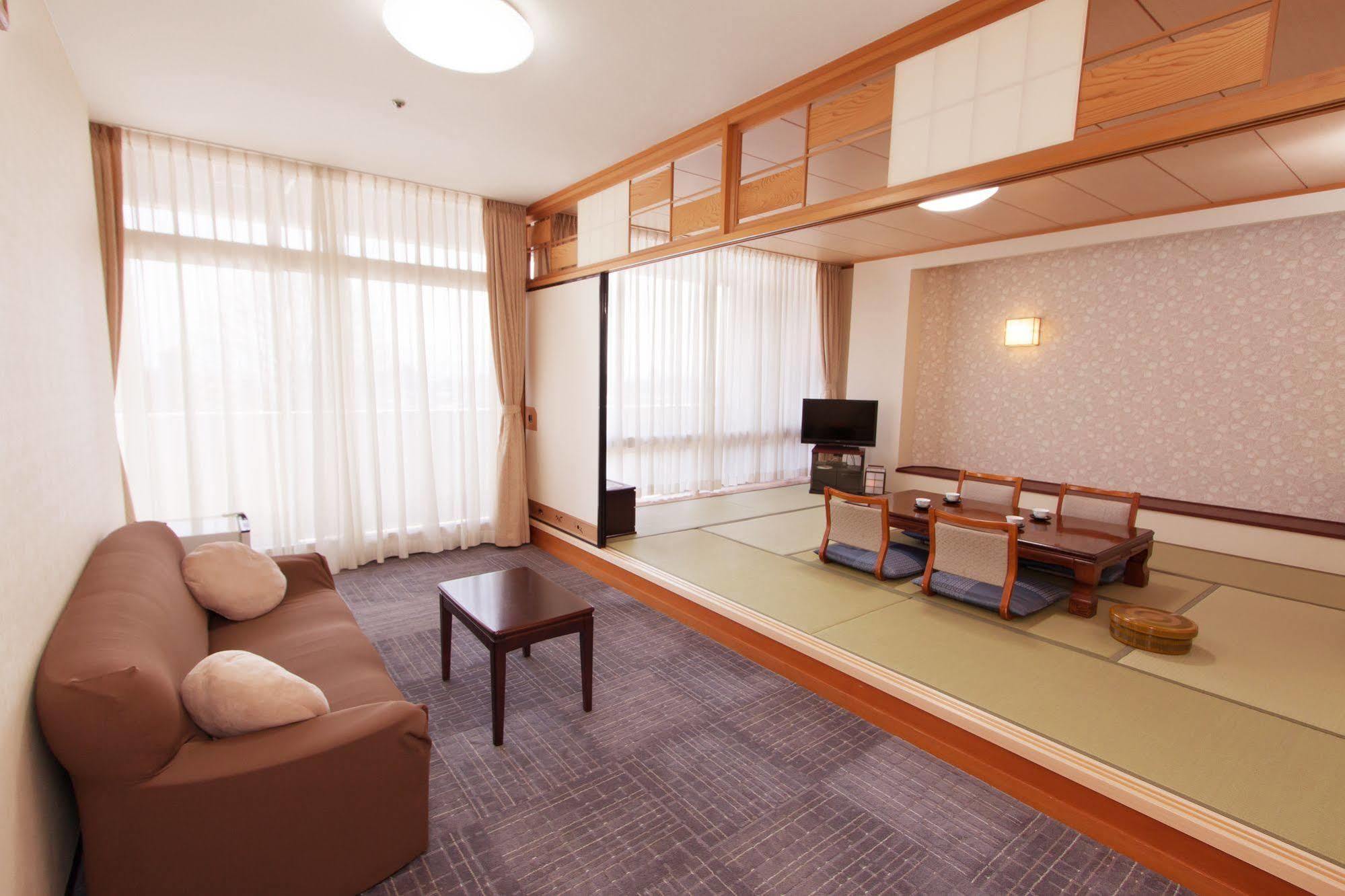 Dogo Hotel Mielparque Matsuyama Matsuyama  Bagian luar foto