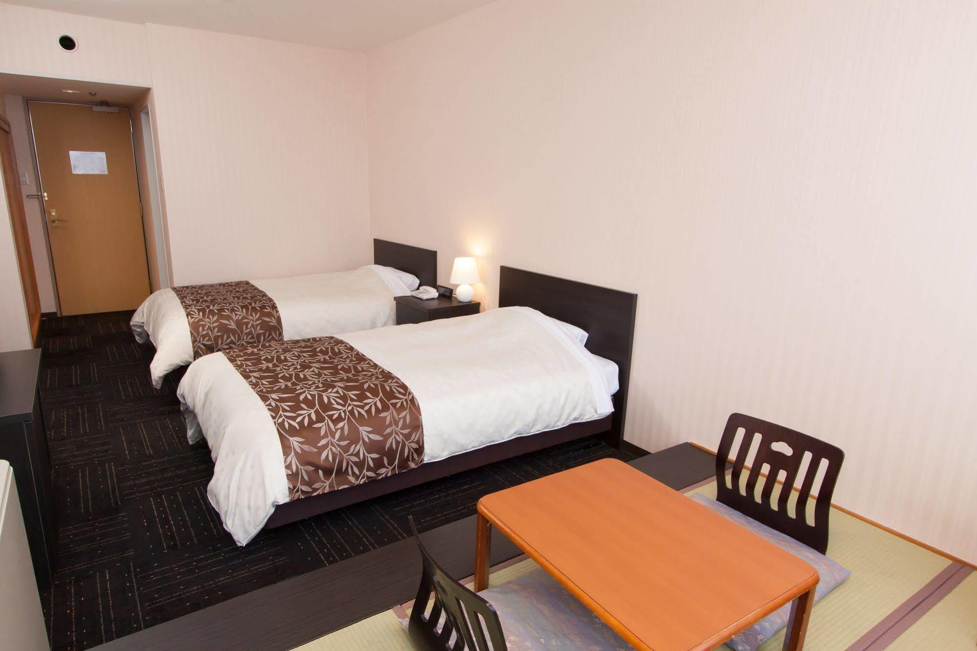 Dogo Hotel Mielparque Matsuyama Matsuyama  Bagian luar foto